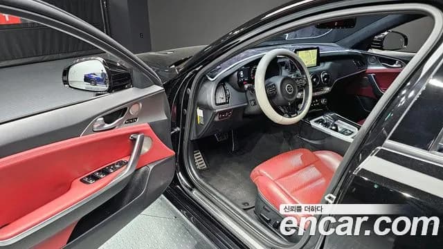 2019 Kia Stinger 3.3 Turbo 2WD Sold VIN KNAE751CBKS060281 – photo 18 2019 Kia Stinger 3.3 Turbo 2WD Sold VIN KNAE751CBKS060281 – photo 18