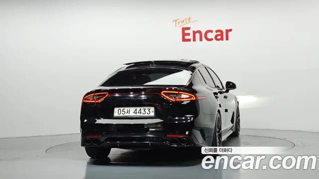2018 Kia Stinger 3.3 Turbo AWD Sold VIN KNAE751CDJS002673 – interior seats 2018 Kia Stinger 3.3 Turbo AWD Sold VIN KNAE751CDJS002673 – interior seats
