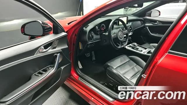 2018 Kia Stinger 3.3 Turbo AWD Sold VIN KNAE751CDJS003463 – exterior detail 2018 Kia Stinger 3.3 Turbo AWD Sold VIN KNAE751CDJS003463 – exterior detail