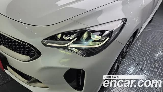 2018 Kia Stinger 3.3 Turbo AWD Sold VIN KNAE751CDJS007388 – side profile 2018 Kia Stinger 3.3 Turbo AWD Sold VIN KNAE751CDJS007388 – side profile