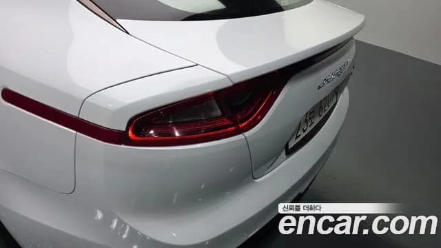 2018 Kia Stinger 3.3 Turbo AWD Sold VIN KNAE751CDJS007388 – photo 28 2018 Kia Stinger 3.3 Turbo AWD Sold VIN KNAE751CDJS007388 – photo 28