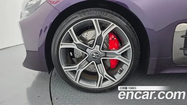 2018 Kia Stinger 3.3 Turbo AWD Sold VIN KNAE751CDJS009086 – photo 15 2018 Kia Stinger 3.3 Turbo AWD Sold VIN KNAE751CDJS009086 – photo 15