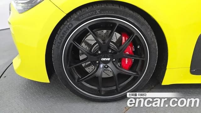 2018 Kia Stinger 3.3 Turbo AWD Sold VIN KNAE751CDJS009541 – photo 16 2018 Kia Stinger 3.3 Turbo AWD Sold VIN KNAE751CDJS009541 – photo 16