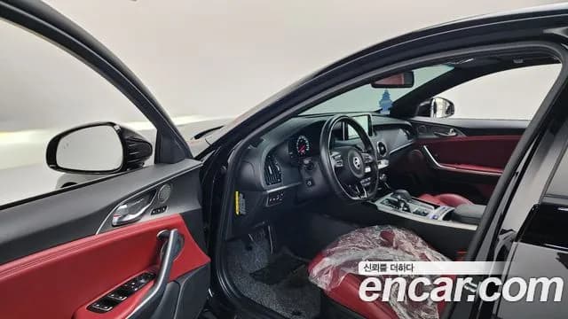 2018 Kia Stinger 3.3 Turbo AWD Sold VIN KNAE751CDJS009940 – exterior detail 2018 Kia Stinger 3.3 Turbo AWD Sold VIN KNAE751CDJS009940 – exterior detail
