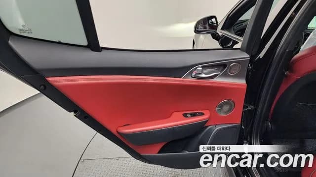2018 Kia Stinger 3.3 Turbo AWD Sold VIN KNAE751CDJS009940 – photo 33 2018 Kia Stinger 3.3 Turbo AWD Sold VIN KNAE751CDJS009940 – photo 33