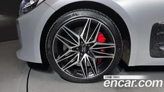 2018 Kia Stinger 3.3 Turbo AWD Sold VIN KNAE751CDJS011725 – interior seats 2018 Kia Stinger 3.3 Turbo AWD Sold VIN KNAE751CDJS011725 – interior seats