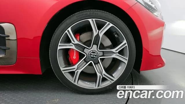 2018 Kia Stinger 3.3 Turbo AWD Sold VIN KNAE751CDJS016540 – exterior detail 2018 Kia Stinger 3.3 Turbo AWD Sold VIN KNAE751CDJS016540 – exterior detail