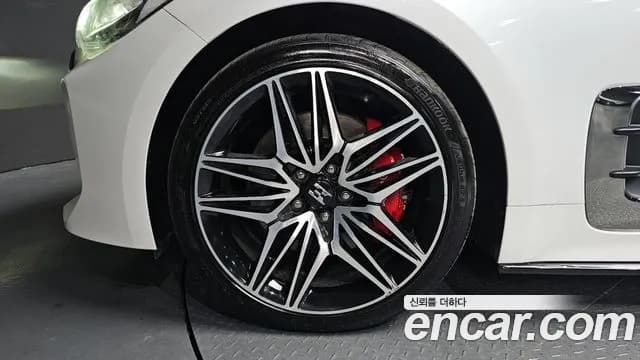 2018 Kia Stinger 3.3 Turbo AWD Sold VIN KNAE751CDJS024253 – undercarriage 2018 Kia Stinger 3.3 Turbo AWD Sold VIN KNAE751CDJS024253 – undercarriage