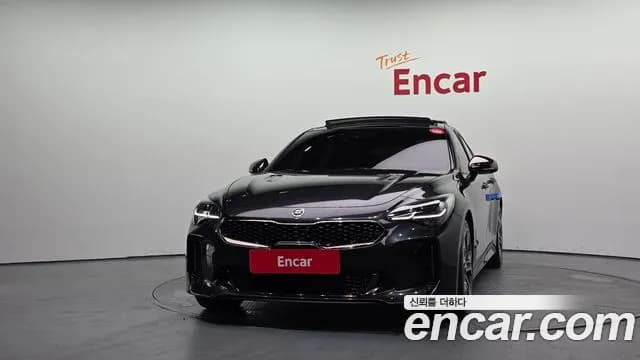 2018 Kia Stinger 3.3 Turbo AWD Sold VIN KNAE751CDJS034373 – trunk area 2018 Kia Stinger 3.3 Turbo AWD Sold VIN KNAE751CDJS034373 – trunk area