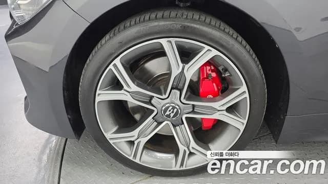 2018 Kia Stinger 3.3 Turbo AWD Sold VIN KNAE751CDJS034373 – photo 31 2018 Kia Stinger 3.3 Turbo AWD Sold VIN KNAE751CDJS034373 – photo 31