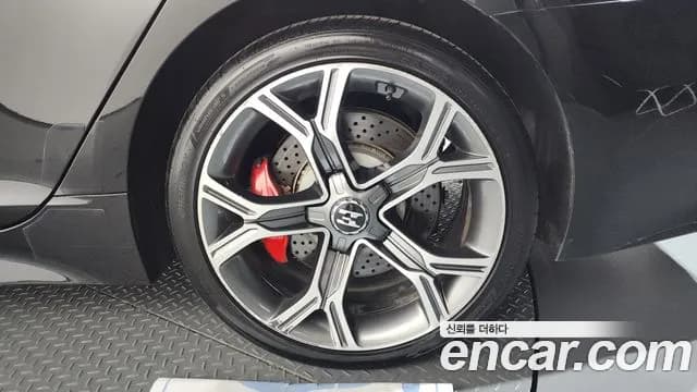 2018 Kia Stinger 3.3 Turbo AWD Sold VIN KNAE751CDJS038331 – photo 37 2018 Kia Stinger 3.3 Turbo AWD Sold VIN KNAE751CDJS038331 – photo 37