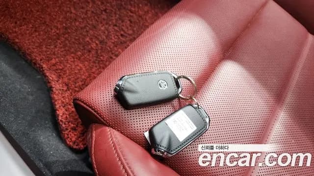 2018 Kia Stinger 3.3 Turbo AWD Sold VIN KNAE751CDJS038331 – trunk area 2018 Kia Stinger 3.3 Turbo AWD Sold VIN KNAE751CDJS038331 – trunk area
