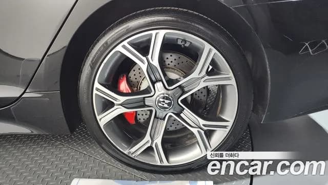 2018 Kia Stinger 3.3 Turbo AWD Sold VIN KNAE751CDJS038331 – photo 43 2018 Kia Stinger 3.3 Turbo AWD Sold VIN KNAE751CDJS038331 – photo 43