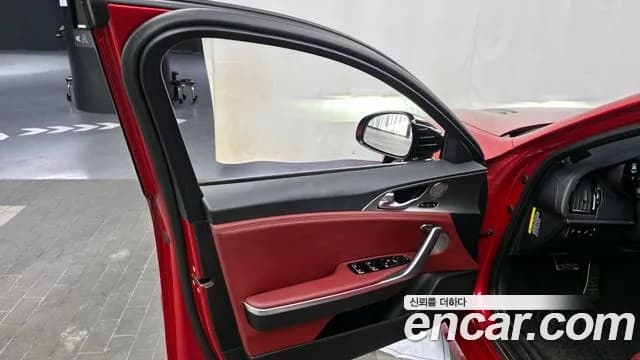 2019 Kia Stinger 3.3 Turbo AWD Sold VIN KNAE751CDKS044697 – rear exterior 2019 Kia Stinger 3.3 Turbo AWD Sold VIN KNAE751CDKS044697 – rear exterior