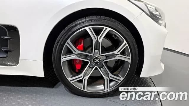2020 Kia Stinger 3.3 Turbo AWD Sold VIN KNAE751CDLS082020 – photo 11 2020 Kia Stinger 3.3 Turbo AWD Sold VIN KNAE751CDLS082020 – photo 11