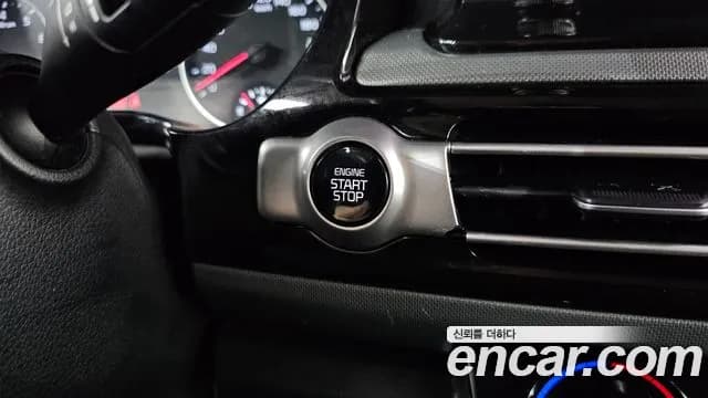 2020 Kia Seltos Gasoline 1.6 Turbo 2WD Sold VIN KNAEP812GLK055212 – photo 16 2020 Kia Seltos Gasoline 1.6 Turbo 2WD Sold VIN KNAEP812GLK055212 – photo 16
