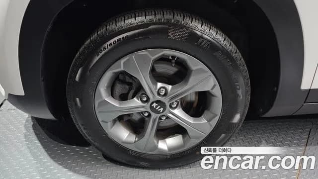 2020 Kia Seltos Gasoline 1.6 Turbo 2WD Sold VIN KNAEP812GLK099002 – engine bay 2020 Kia Seltos Gasoline 1.6 Turbo 2WD Sold VIN KNAEP812GLK099002 – engine bay