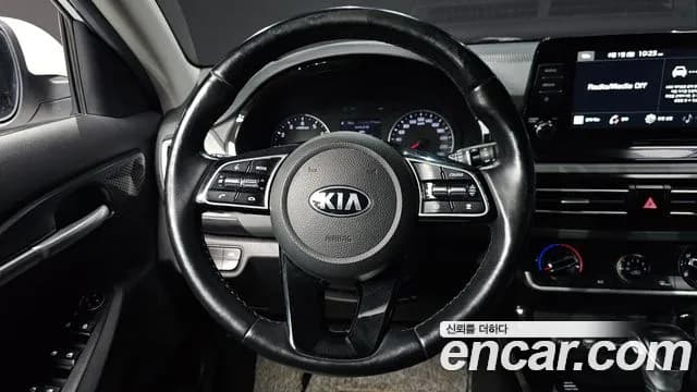2020 Kia Seltos Gasoline 1.6 Turbo 2WD Sold VIN KNAEP812GLK099002 – photo 14 2020 Kia Seltos Gasoline 1.6 Turbo 2WD Sold VIN KNAEP812GLK099002 – photo 14