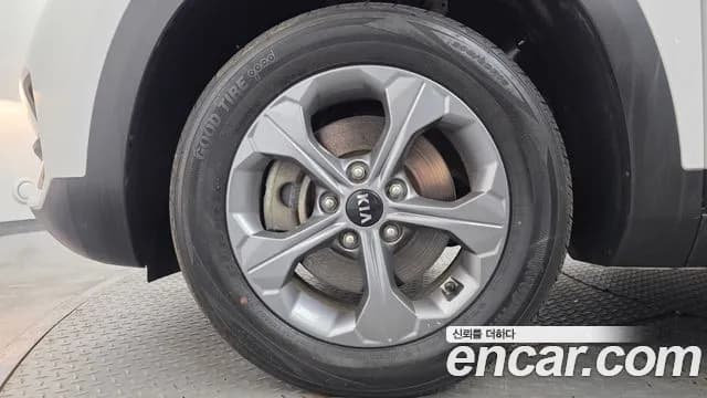 2022 Kia Seltos Gasoline 1.6 Turbo 2WD Sold VIN KNAEP812GNK204747 – undercarriage 2022 Kia Seltos Gasoline 1.6 Turbo 2WD Sold VIN KNAEP812GNK204747 – undercarriage