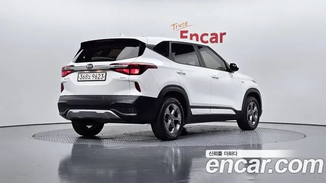 2022 Kia Seltos Gasoline 1.6 Turbo 2WD Sold VIN KNAEP812GNK210723 – interior seats 2022 Kia Seltos Gasoline 1.6 Turbo 2WD Sold VIN KNAEP812GNK210723 – interior seats