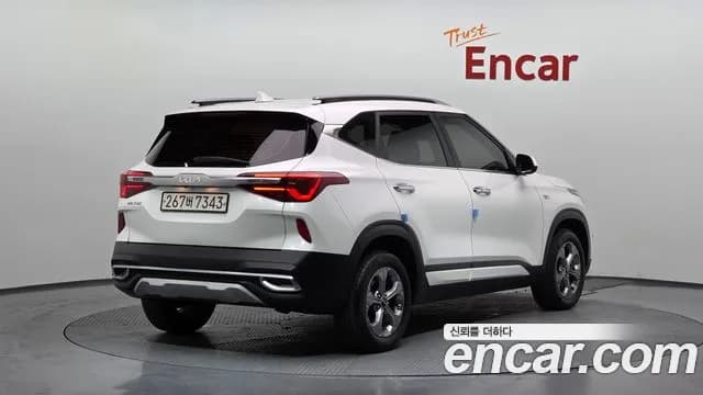 2022 Kia Seltos Gasoline 1.6 Turbo 2WD Sold VIN KNAEP812GNK289568 – side profile 2022 Kia Seltos Gasoline 1.6 Turbo 2WD Sold VIN KNAEP812GNK289568 – side profile