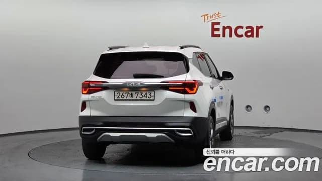 2022 Kia Seltos Gasoline 1.6 Turbo 2WD Sold VIN KNAEP812GNK289568 – exterior detail 2022 Kia Seltos Gasoline 1.6 Turbo 2WD Sold VIN KNAEP812GNK289568 – exterior detail