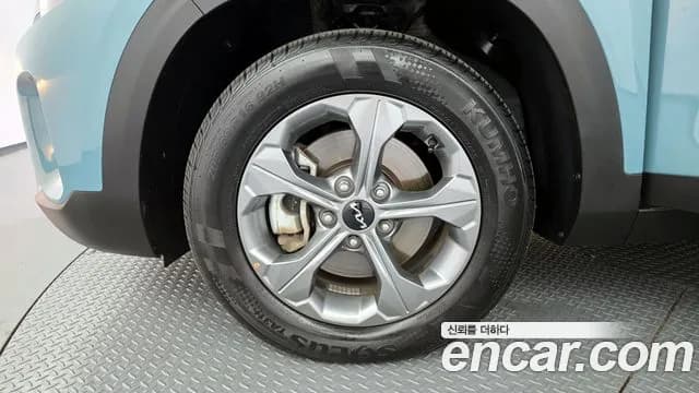 2025 Kia The New Seltos Gasoline 1.6 Turbo 2WD Sold VIN KNAEP817BSK742489 – exterior detail 2025 Kia The New Seltos Gasoline 1.6 Turbo 2WD Sold VIN KNAEP817BSK742489 – exterior detail