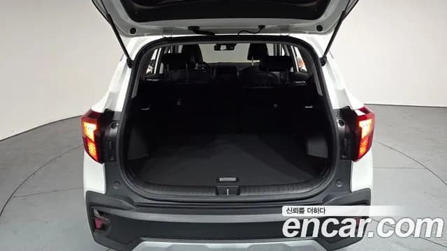 2026 Kia The New Seltos Gasoline 1.6 Turbo 2WD Sold VIN KNAEP817BTK878403 – interior seats 2026 Kia The New Seltos Gasoline 1.6 Turbo 2WD Sold VIN KNAEP817BTK878403 – interior seats
