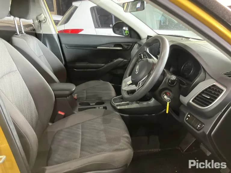 2020 Kia Seltos Used VIN KNAEP81ATM7131271 – dashboard 2020 Kia Seltos Used VIN KNAEP81ATM7131271 – dashboard
