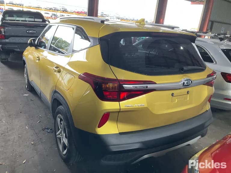 2020 Kia Seltos Used VIN KNAEP81ATM7131271 – interior seats 2020 Kia Seltos Used VIN KNAEP81ATM7131271 – interior seats