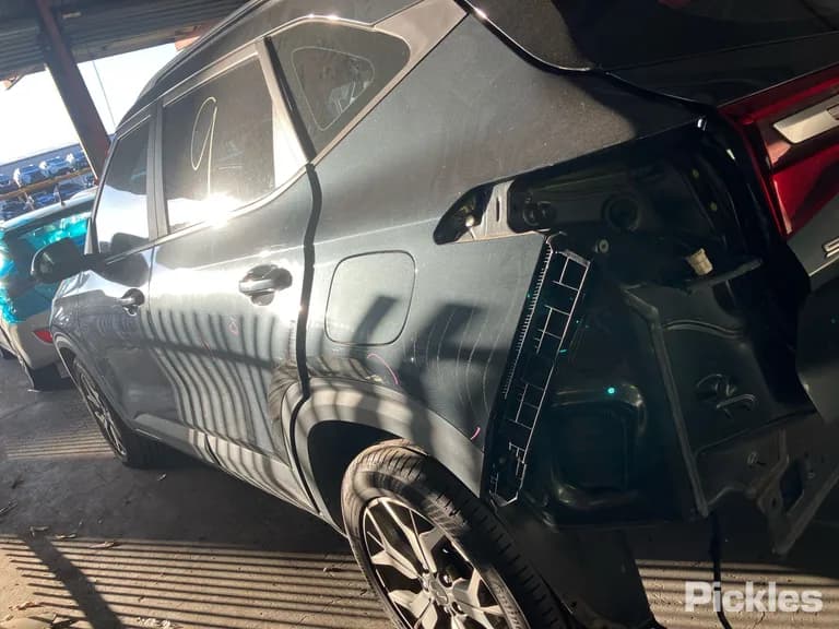 2022 Kia Seltos Used VIN KNAEP81ATN7375501 – engine bay 2022 Kia Seltos Used VIN KNAEP81ATN7375501 – engine bay