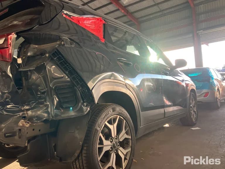 2022 Kia Seltos Used VIN KNAEP81ATN7375501 – trunk area 2022 Kia Seltos Used VIN KNAEP81ATN7375501 – trunk area