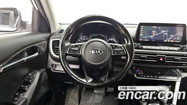 2020 Kia Seltos Gasoline 1.6 Turbo 2WD Sold VIN KNAER812GLK004068 – undercarriage 2020 Kia Seltos Gasoline 1.6 Turbo 2WD Sold VIN KNAER812GLK004068 – undercarriage