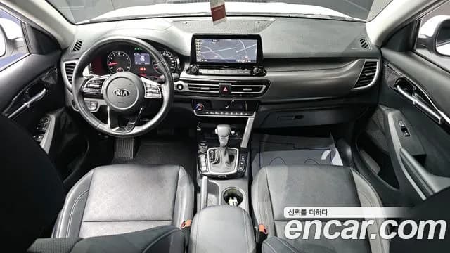 2020 Kia Seltos Gasoline 1.6 Turbo 2WD Sold VIN KNAER812GLK038108 – engine bay 2020 Kia Seltos Gasoline 1.6 Turbo 2WD Sold VIN KNAER812GLK038108 – engine bay