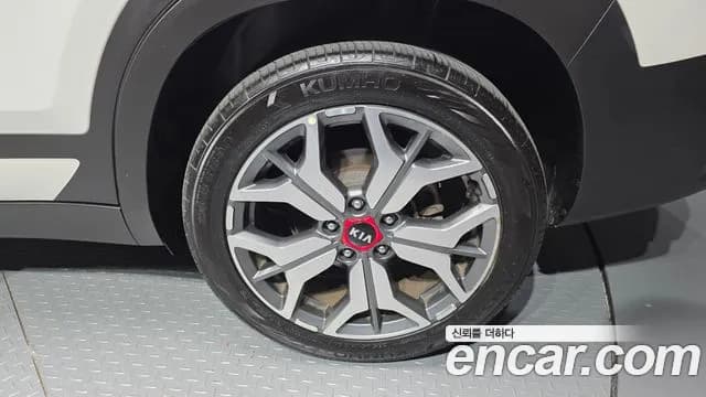 2020 Kia Seltos Gasoline 1.6 Turbo 2WD Sold VIN KNAER812GLK038108 – odometer reading 2020 Kia Seltos Gasoline 1.6 Turbo 2WD Sold VIN KNAER812GLK038108 – odometer reading