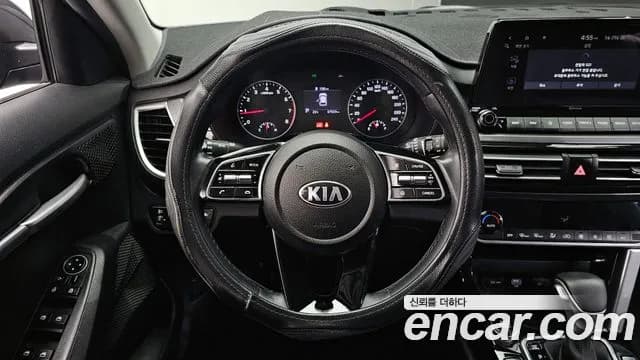 2021 Kia Seltos Gasoline 1.6 Turbo 2WD Sold VIN KNAER812GMK172869 – rear exterior 2021 Kia Seltos Gasoline 1.6 Turbo 2WD Sold VIN KNAER812GMK172869 – rear exterior