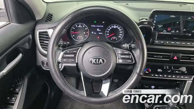 2022 Kia Seltos Gasoline 1.6 Turbo 2WD Sold VIN KNAER812GNK205498 – side profile 2022 Kia Seltos Gasoline 1.6 Turbo 2WD Sold VIN KNAER812GNK205498 – side profile