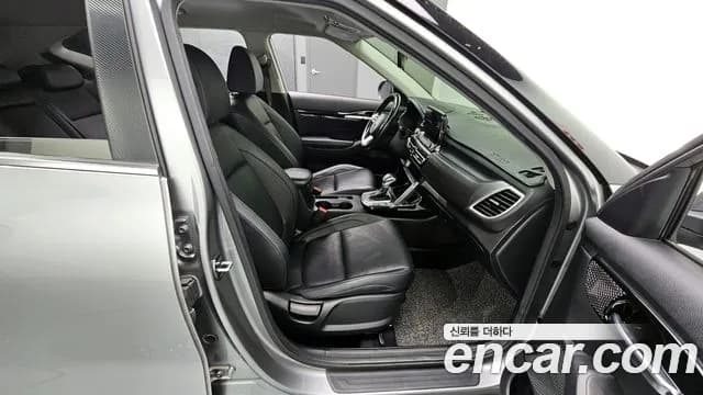 2020 Kia Seltos Diesel 1.6 2WD Sold VIN KNAES815GLK021878 – trunk area 2020 Kia Seltos Diesel 1.6 2WD Sold VIN KNAES815GLK021878 – trunk area