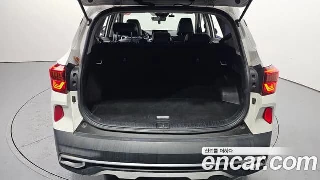 2020 Kia Seltos Diesel 1.6 2WD Sold VIN KNAES815GLK046878 – photo 12 2020 Kia Seltos Diesel 1.6 2WD Sold VIN KNAES815GLK046878 – photo 12