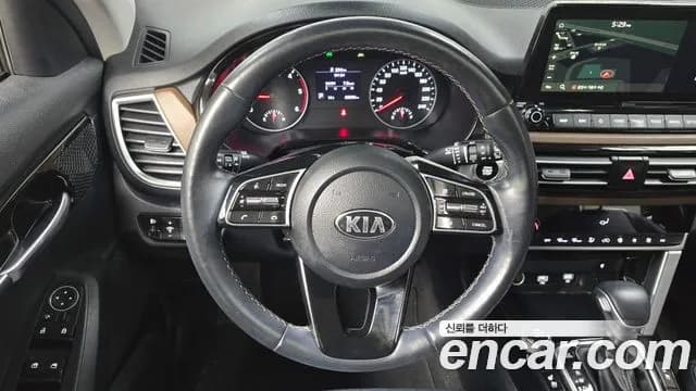 2020 Kia Seltos Diesel 1.6 2WD Sold VIN KNAES815GLK072007 – trunk area 2020 Kia Seltos Diesel 1.6 2WD Sold VIN KNAES815GLK072007 – trunk area
