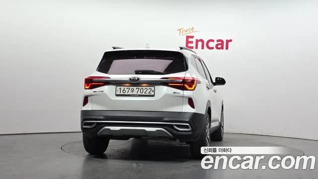 2020 Kia Seltos Diesel 1.6 2WD Sold VIN KNAES815GLK108695 – trunk area 2020 Kia Seltos Diesel 1.6 2WD Sold VIN KNAES815GLK108695 – trunk area
