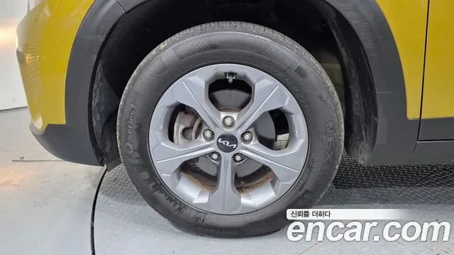 2023 Kia The New Seltos Gasoline 2.0 2WD Sold VIN KNAES81AEPK444977 – exterior detail 2023 Kia The New Seltos Gasoline 2.0 2WD Sold VIN KNAES81AEPK444977 – exterior detail