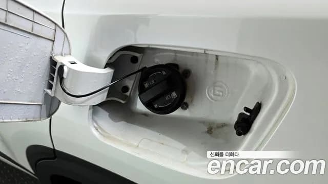 2020 Kia Seltos Gasoline 1.6 Turbo 2WD Sold VIN KNAET812GLK002085 – odometer reading 2020 Kia Seltos Gasoline 1.6 Turbo 2WD Sold VIN KNAET812GLK002085 – odometer reading