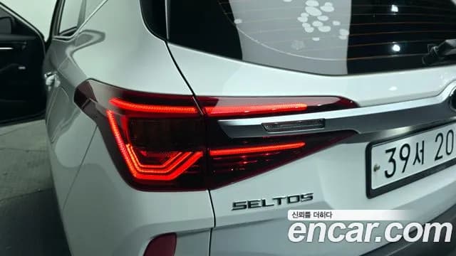 2020 Kia Seltos Gasoline 1.6 Turbo 2WD Sold VIN KNAET812GLK002085 – photo 20 2020 Kia Seltos Gasoline 1.6 Turbo 2WD Sold VIN KNAET812GLK002085 – photo 20
