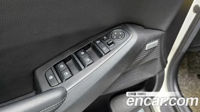 2020 Kia Seltos Gasoline 1.6 Turbo 2WD Sold VIN KNAET812GLK002085 – photo 33 2020 Kia Seltos Gasoline 1.6 Turbo 2WD Sold VIN KNAET812GLK002085 – photo 33