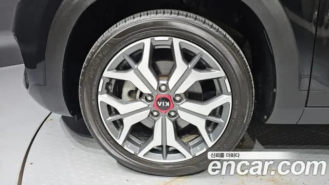 2020 Kia Seltos Gasoline 1.6 Turbo 2WD Sold VIN KNAET812GLK002977 – photo 29 2020 Kia Seltos Gasoline 1.6 Turbo 2WD Sold VIN KNAET812GLK002977 – photo 29