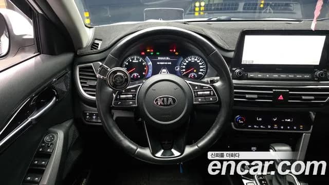 2020 Kia Seltos Gasoline 1.6 Turbo 2WD Sold VIN KNAET812GLK014679 – side profile 2020 Kia Seltos Gasoline 1.6 Turbo 2WD Sold VIN KNAET812GLK014679 – side profile