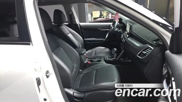 2020 Kia Seltos Gasoline 1.6 Turbo 2WD Sold VIN KNAET812GLK014679 – exterior detail 2020 Kia Seltos Gasoline 1.6 Turbo 2WD Sold VIN KNAET812GLK014679 – exterior detail