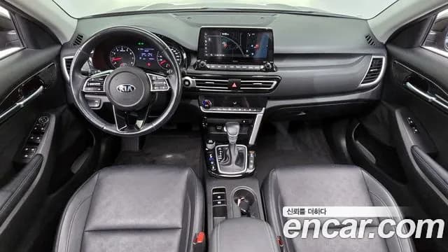 2020 Kia Seltos Gasoline 1.6 Turbo 2WD Sold VIN KNAET812GLK022240 – rear exterior 2020 Kia Seltos Gasoline 1.6 Turbo 2WD Sold VIN KNAET812GLK022240 – rear exterior