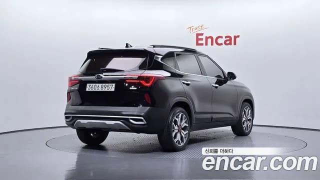 2020 Kia Seltos Gasoline 1.6 Turbo 2WD Sold VIN KNAET812GLK022240 – exterior detail 2020 Kia Seltos Gasoline 1.6 Turbo 2WD Sold VIN KNAET812GLK022240 – exterior detail